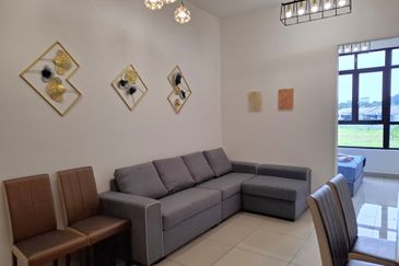 Zentro Residences @ 16 Sierra