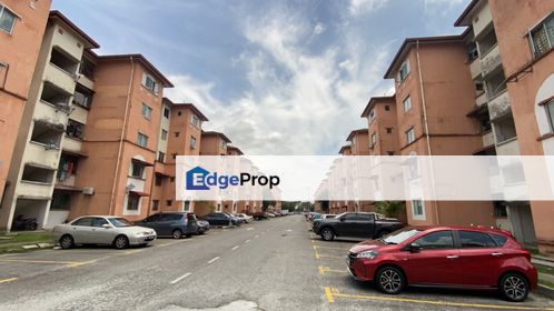 Pangsapuri Sri Kemuning 3 Bedrooms Partly Furnished for Sale in Kota Kemuning, Selangor, Kota Kemuning