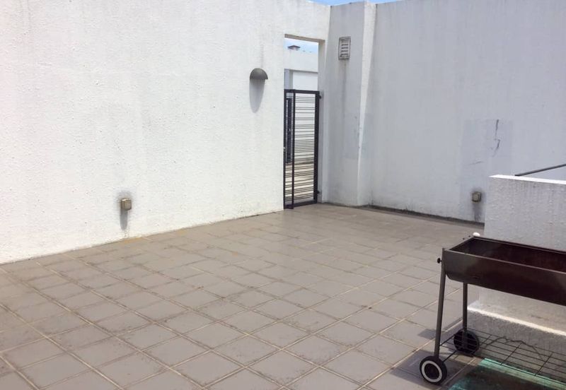 Centrio SoHo @ Pantai Hillpark