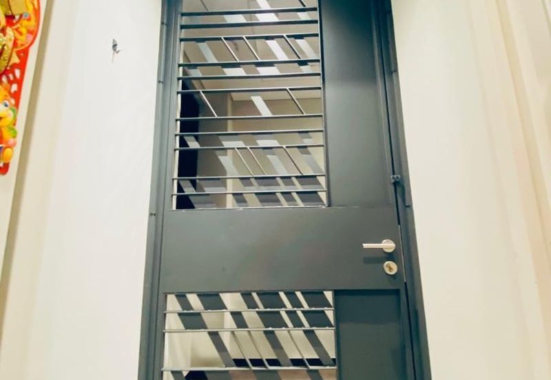 Dianthus @ Tropicana Gardens