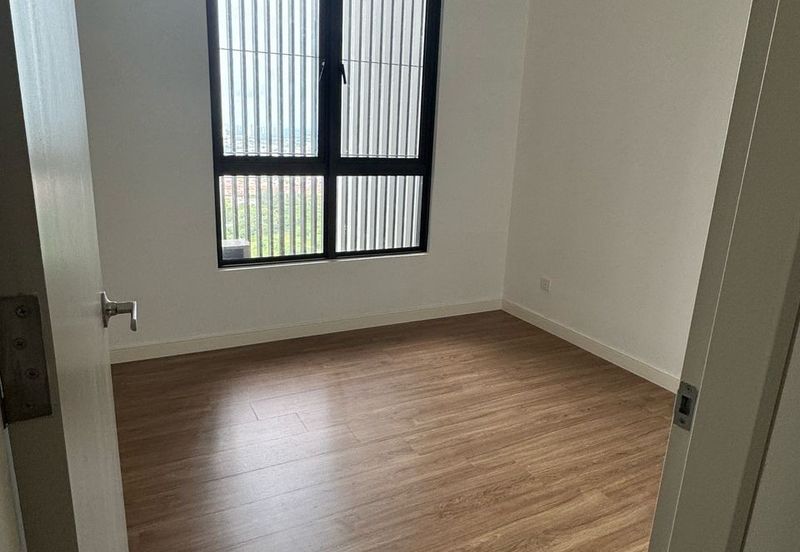 THE PULSE RESIDENCE & THE PULSE