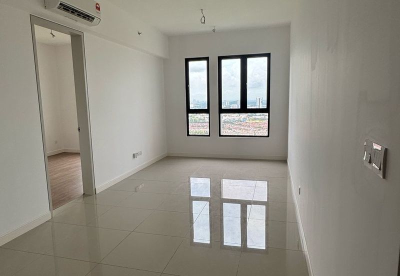 THE PULSE RESIDENCE & THE PULSE