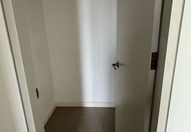 THE PULSE RESIDENCE & THE PULSE