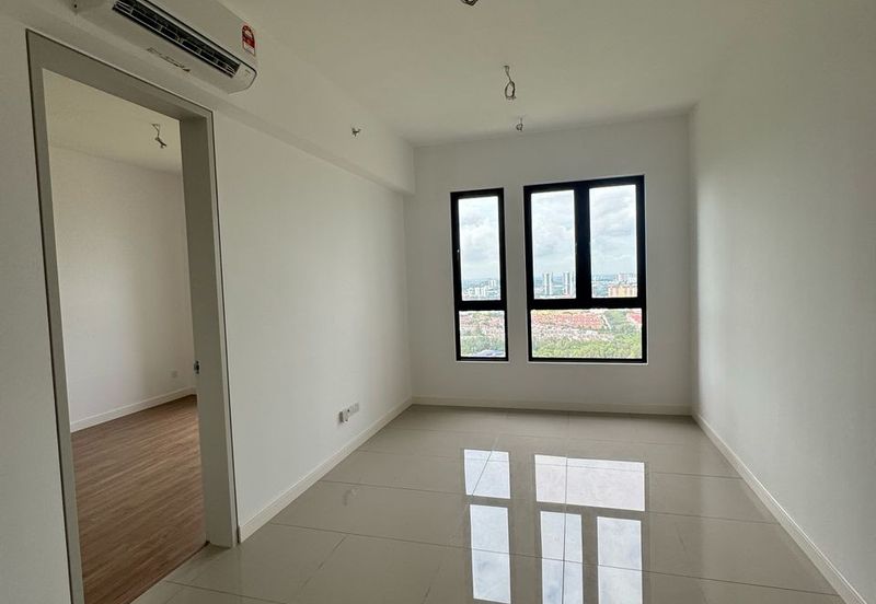 THE PULSE RESIDENCE & THE PULSE