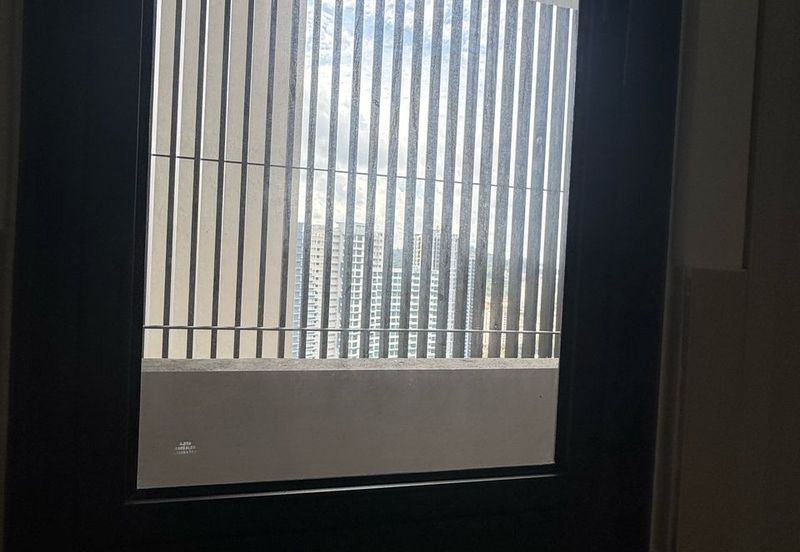 THE PULSE RESIDENCE & THE PULSE