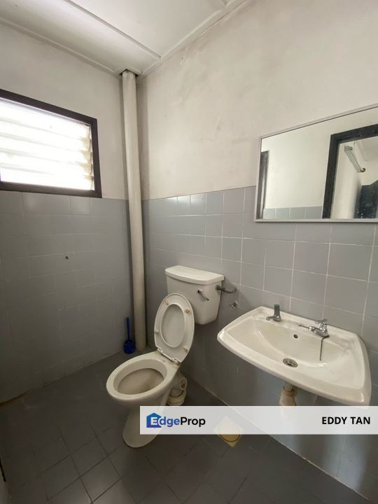 2-Storey Terraced House 4 Rooms for Sale in SS19 Subang Jaya, Selangor, Subang Jaya