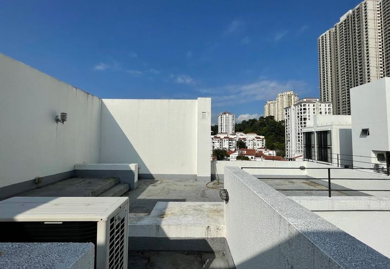 Centrio SoHo @ Pantai Hillpark