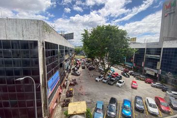 Taman Melawati Office For Rent near Melawati Mall