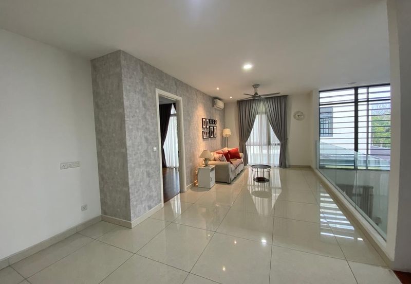 3-Storey Bungalow 6 Rooms 6 Baths For Sale in Long Beach Residence, Kota Kemuning