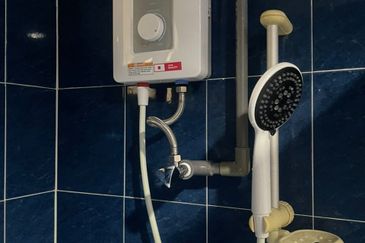 Anjung Hijau (Greenfield Apartment)