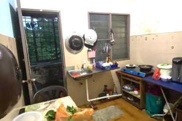 Glen Court, Bandar Sungai Long