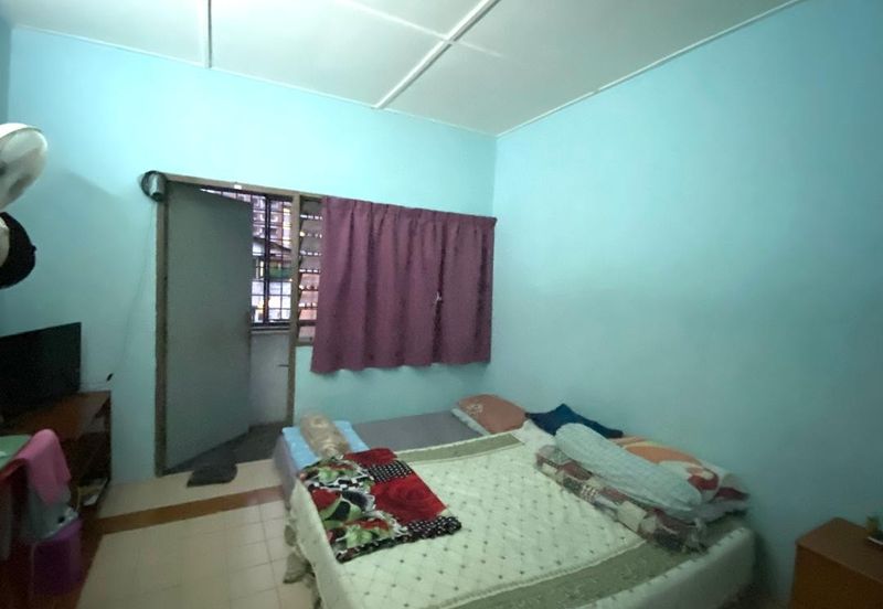 Glen Court, Bandar Sungai Long