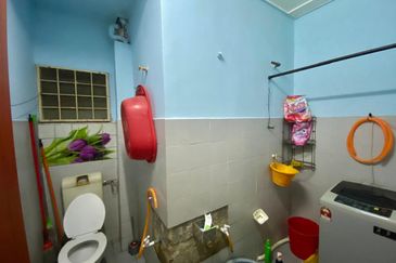 Glen Court, Bandar Sungai Long