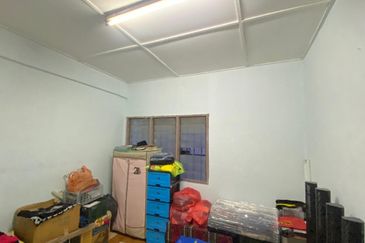 Glen Court, Bandar Sungai Long