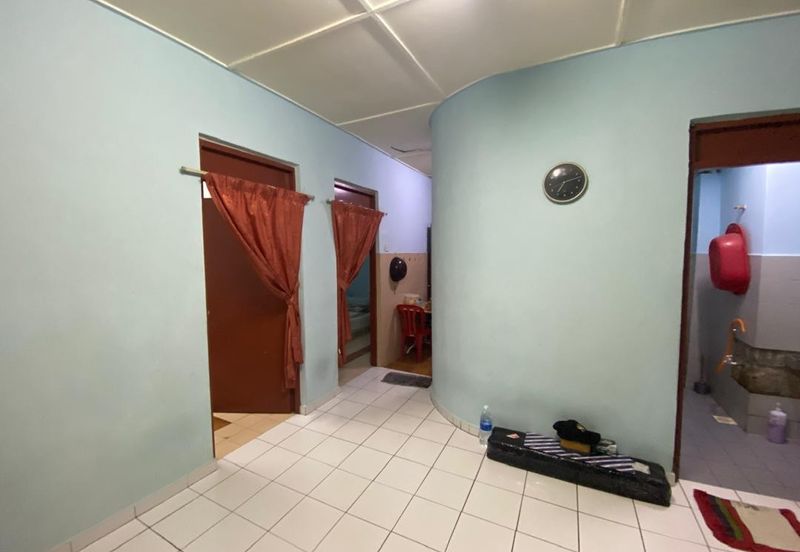 Glen Court, Bandar Sungai Long