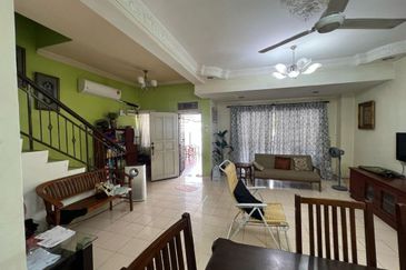 Jalan Bandar Putra Permai 4/1