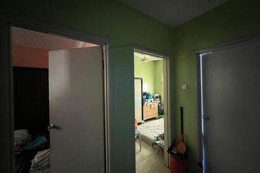 Jalan Bandar Putra Permai 4/1