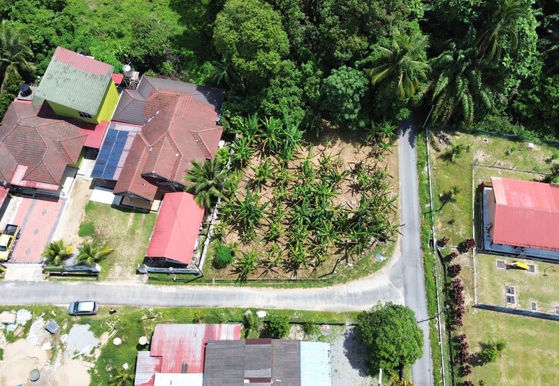 TERBAIK Tanah Lot Banglo Depan Sekolah Kampung Batang Merbau Tanah Merah