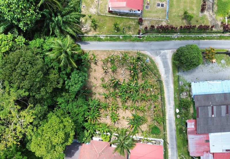 TERBAIK Tanah Lot Banglo Depan Sekolah Kampung Batang Merbau Tanah Merah