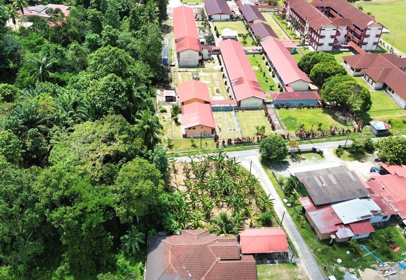 TERBAIK Tanah Lot Banglo Depan Sekolah Kampung Batang Merbau Tanah Merah