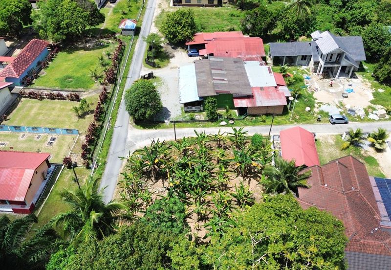 TERBAIK Tanah Lot Banglo Depan Sekolah Kampung Batang Merbau Tanah Merah