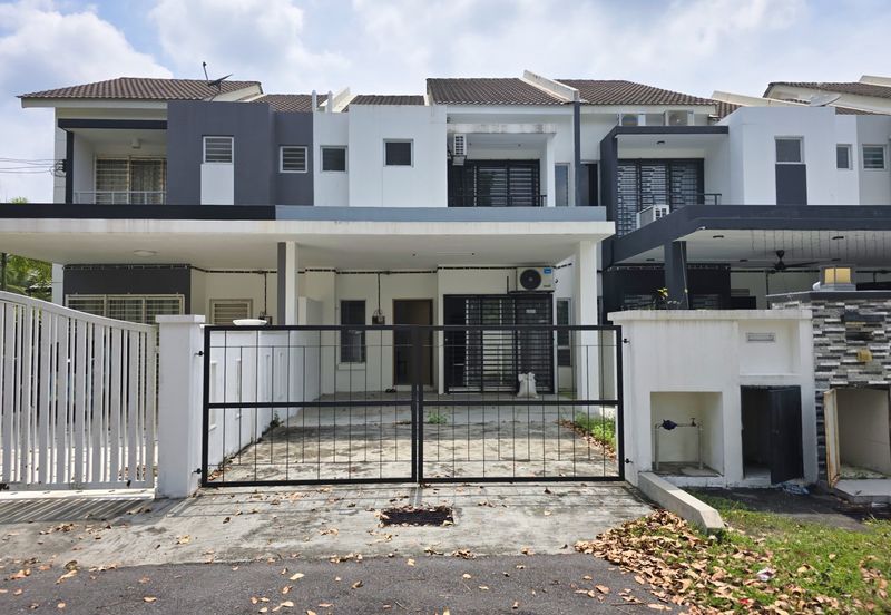 Persiaran Puncak Alam 5 