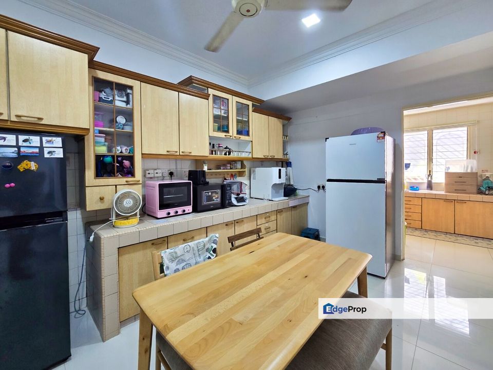 RENOVATED Double Storey Terrace Taman Sri Manja Petaling Jaya, Selangor, Petaling Jaya