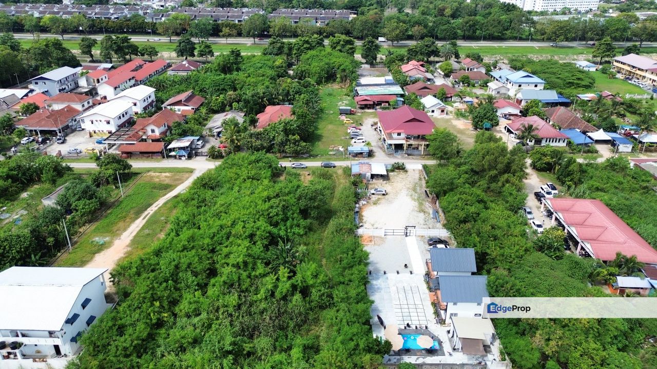 CANTIK Tanah Lot Banglo Kampung Seri Aman Puchong, Selangor, Puchong