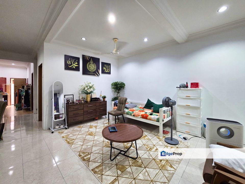 LUAS 20X80 Double Storey Terrace Bandar Nusaputra Puchong, Selangor, Puchong South