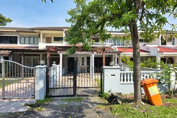 Seksyen 11, Shah Alam