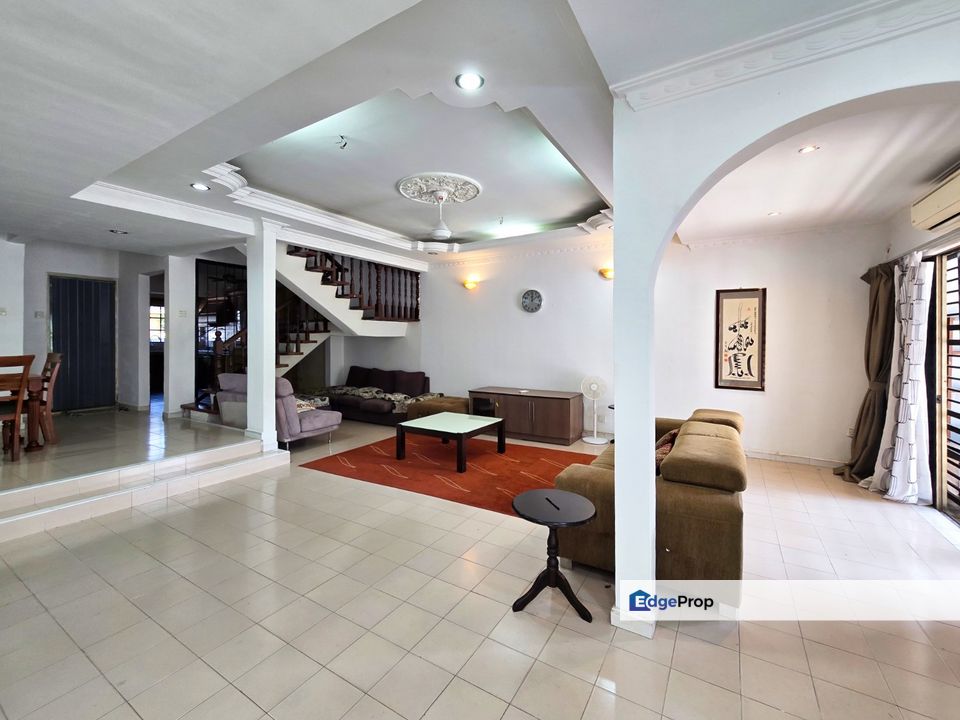 LUAS & CANTIK Double Storey Terrace 22x90 Seksyen 11 Shah Alam For Sale, Selangor, Shah Alam