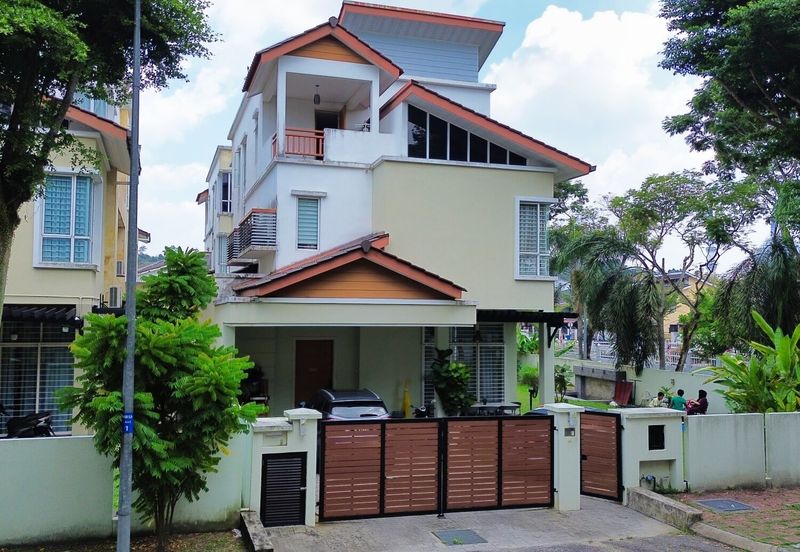 Seksyen 4, Shah Alam