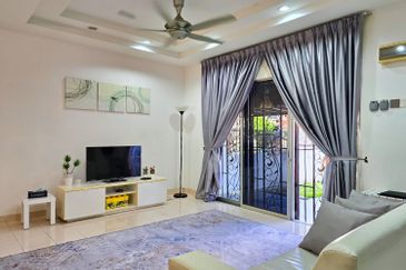 Lorong Az-Zaharah 10/20