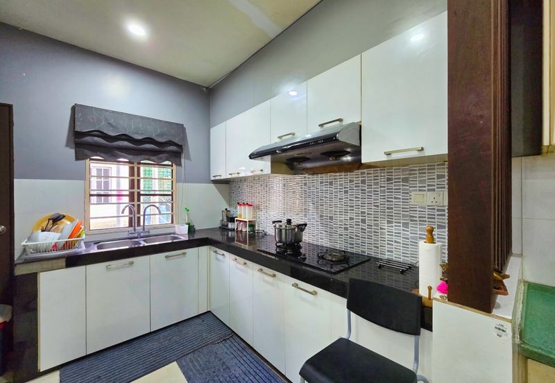 SU3 @ Bandar Saujana Utama