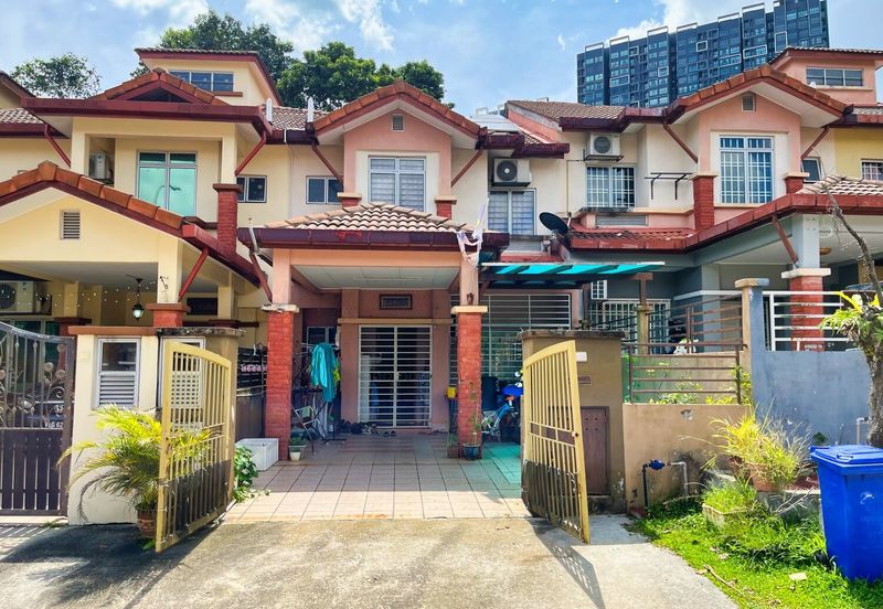 Jalan Spektrum U16 @ Taman Bukit Subang