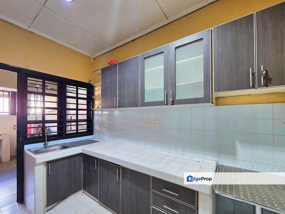 FREEHOLD 🔥 1.5 Storey Terrace 24x65 USJ 2 Subang Jaya, Selangor, USJ