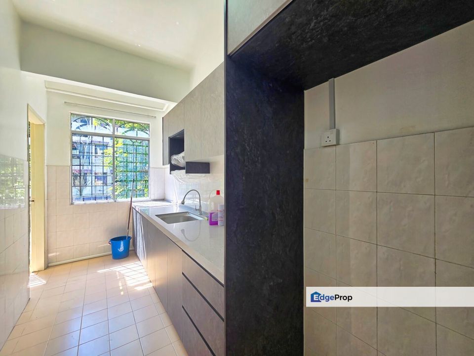 CANTIK Pangsapuri Daisy Taman Subang Perdana Shah Alam, Selangor, Shah Alam