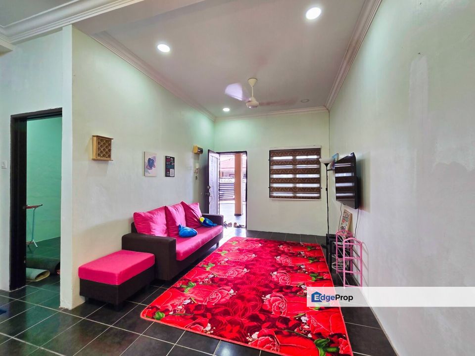 CANTIK Single Storey Terrace Taman Desa Alam Ria Batang Kali, Selangor, Batang Kali