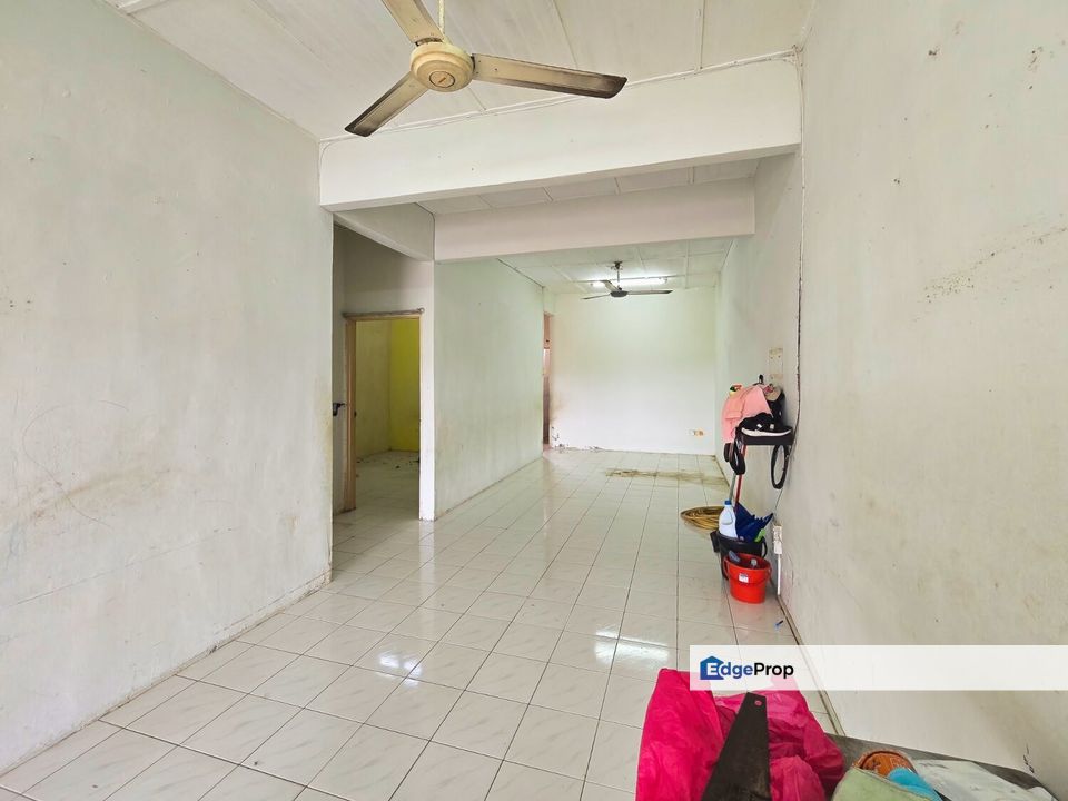 [FACING OPEN] 1 Storey Terrace Taman Seroja Salak Tinggi Sepang, Selangor, Sepang