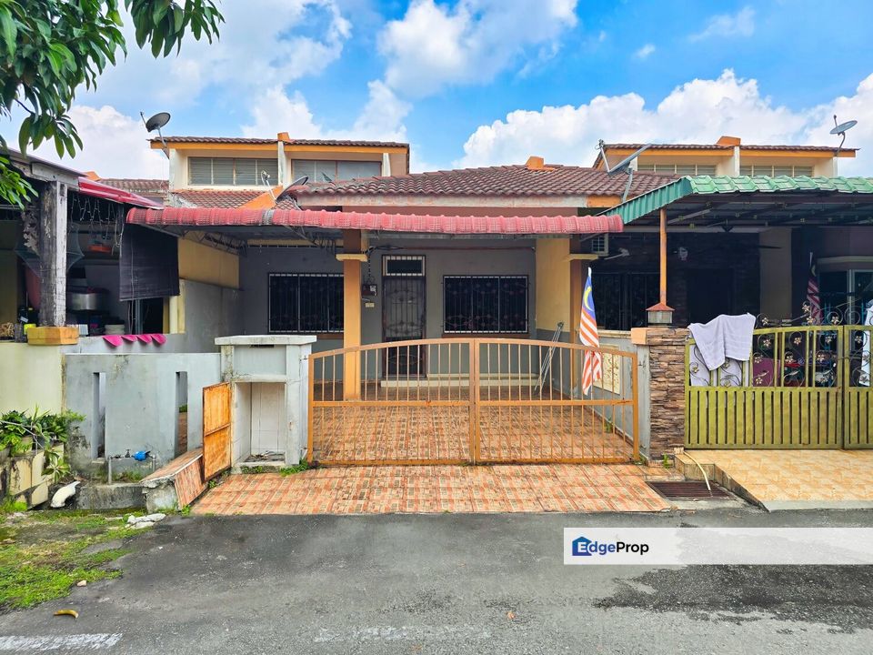 [FACING OPEN] 1 Storey Terrace Taman Bunga Raya Salak Tinggi Sepang, Selangor, Sepang
