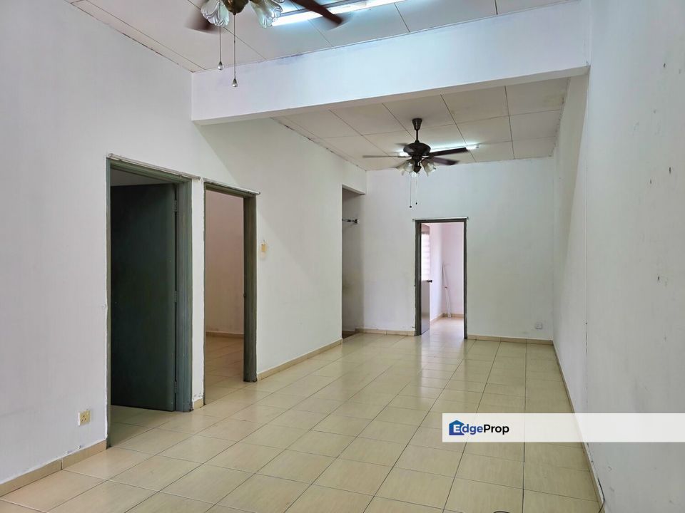 [FACING OPEN] 1 Storey Terrace Taman Bunga Raya Salak Tinggi Sepang, Selangor, Sepang