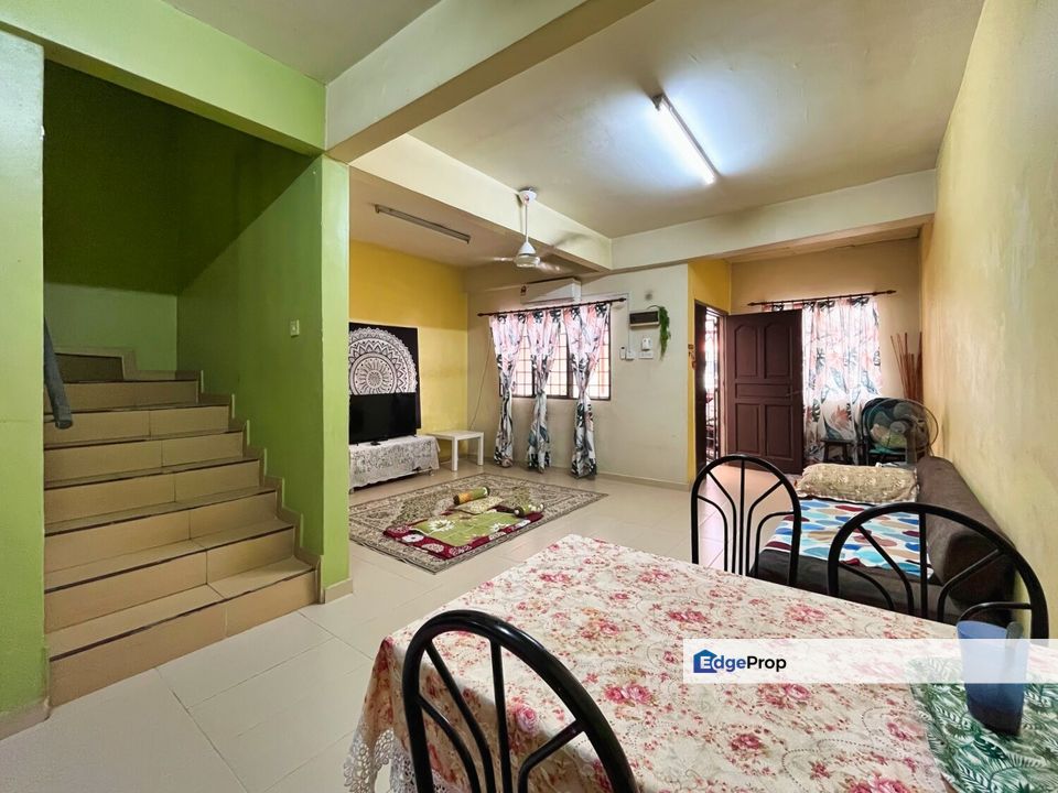 RENOVATED 2.5 Storey Terrace Seksyen 4 Tambahan Bandar Baru Bangi, Selangor, Bangi