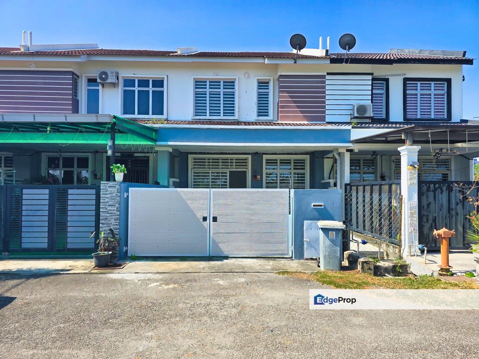 FACING OPEN Double Storey Terrace Taman Langat Utama / Murni Banting, Selangor, Banting