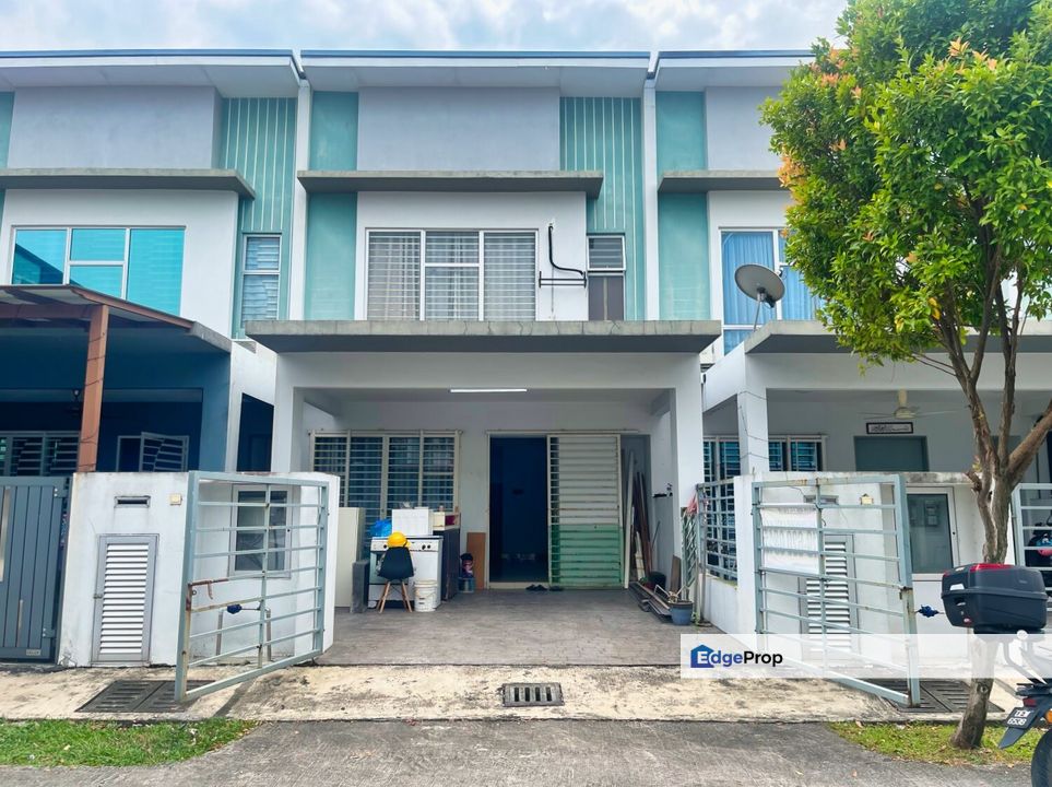 MURAH Double Storey Terrace Taman Impian Sutera 3 Seksyen 30 Shah Alam, Selangor, Shah Alam