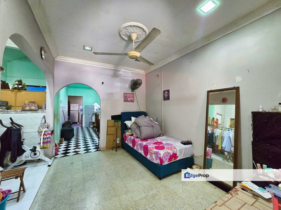 MURAH Double Storey Terrace Seksyen 11 Shah Alam, Selangor, Shah Alam