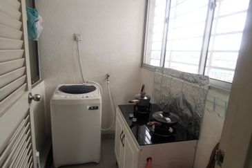 SetiaWalk R3 Solace Service Apartment