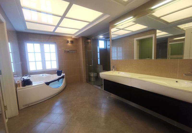 The Residence, Mont Kiara