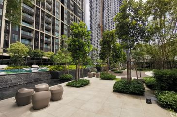 Residensi Solaris Parq