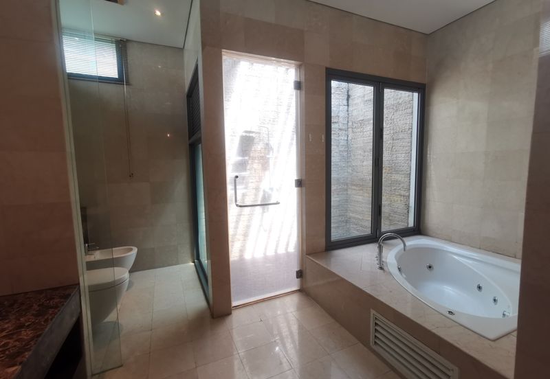 The Residence, Mont Kiara