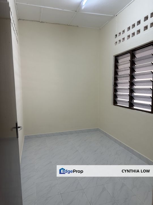 Kepong Baru - Newly Refurbished Single Storey Terrace House for Rent , Kuala Lumpur, Kepong